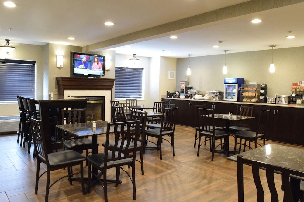 Western Crown & - Hotel Batavia