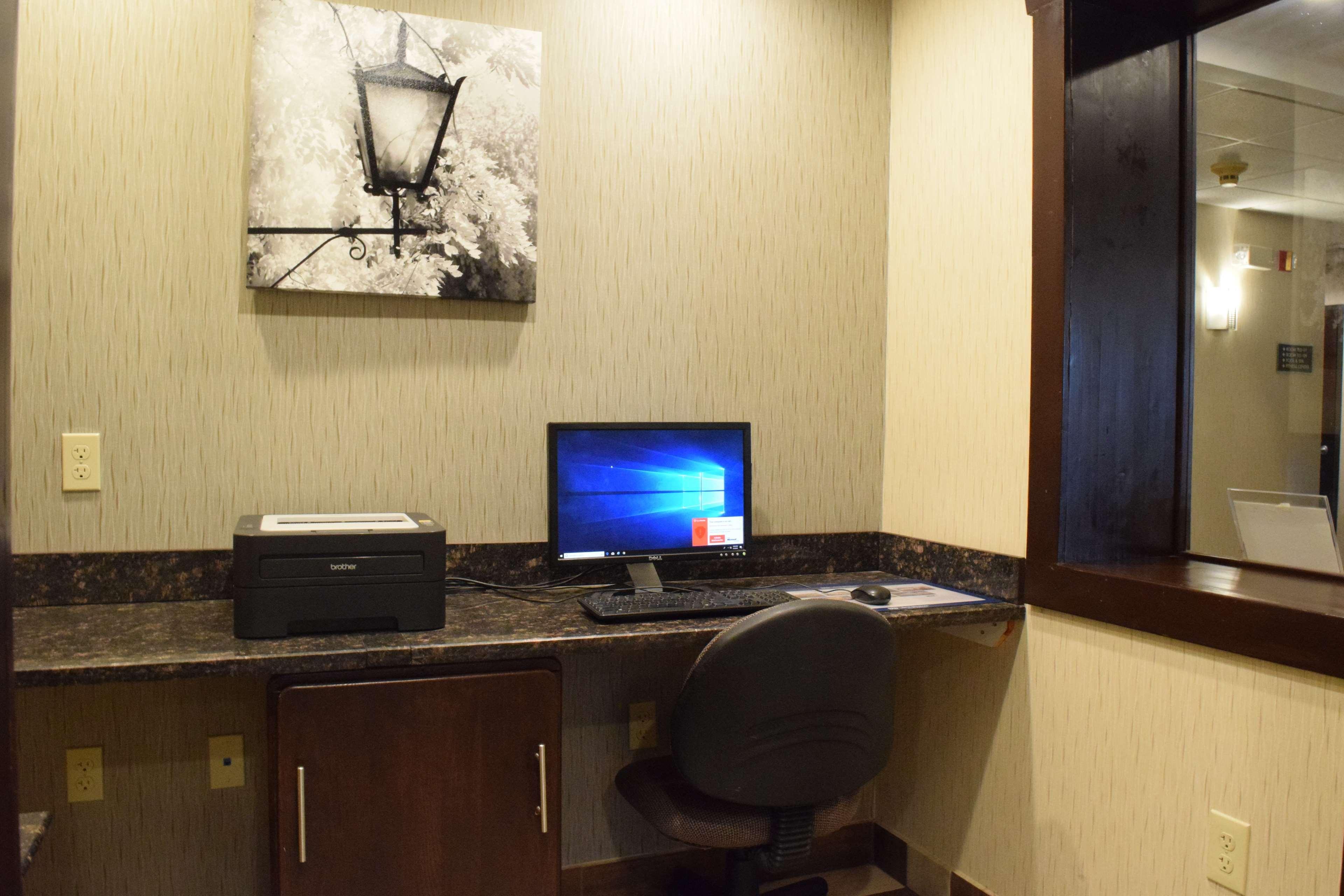 Hotel Western Crown & - Batavia