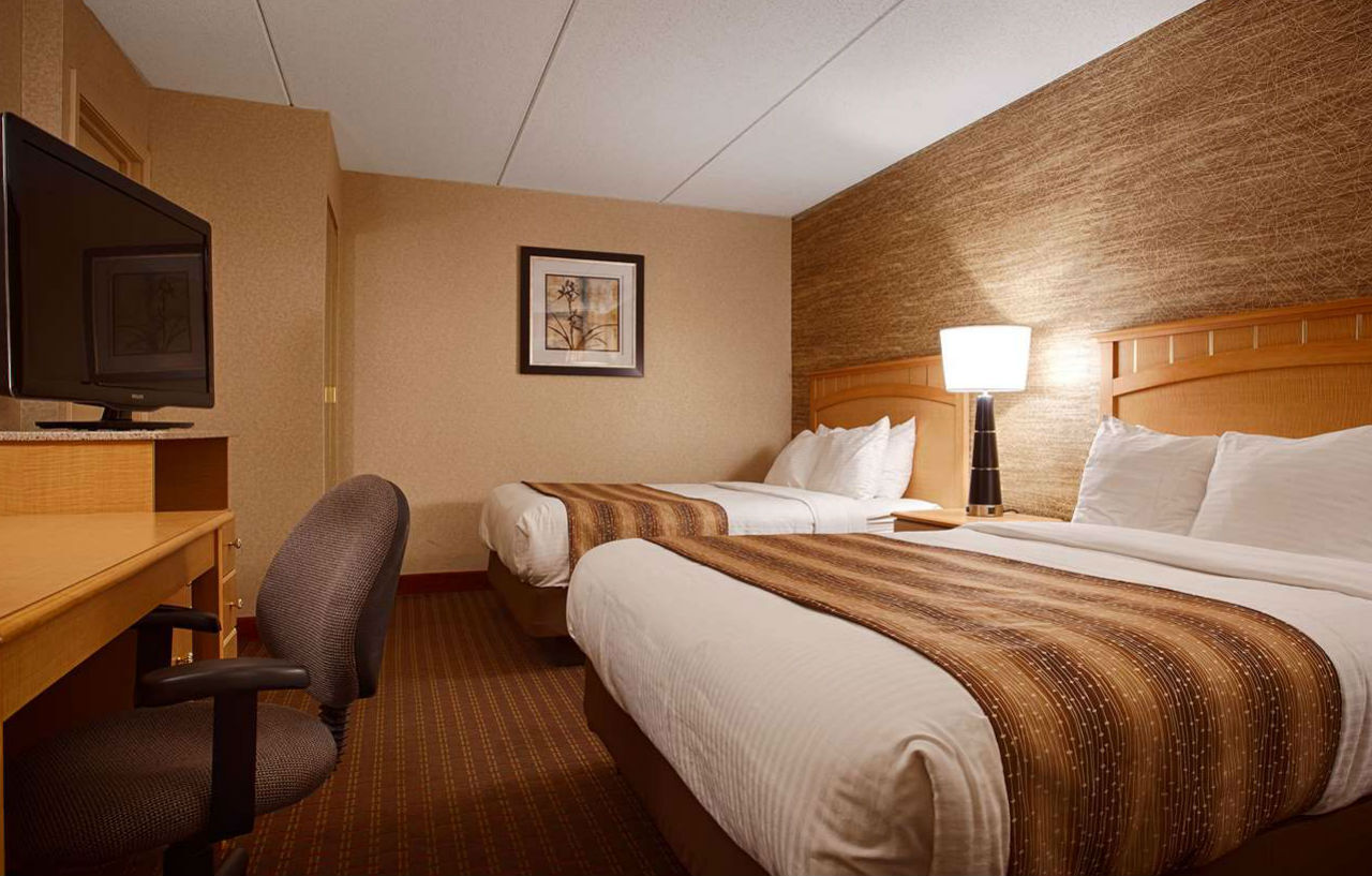 Hotel Western Crown & -